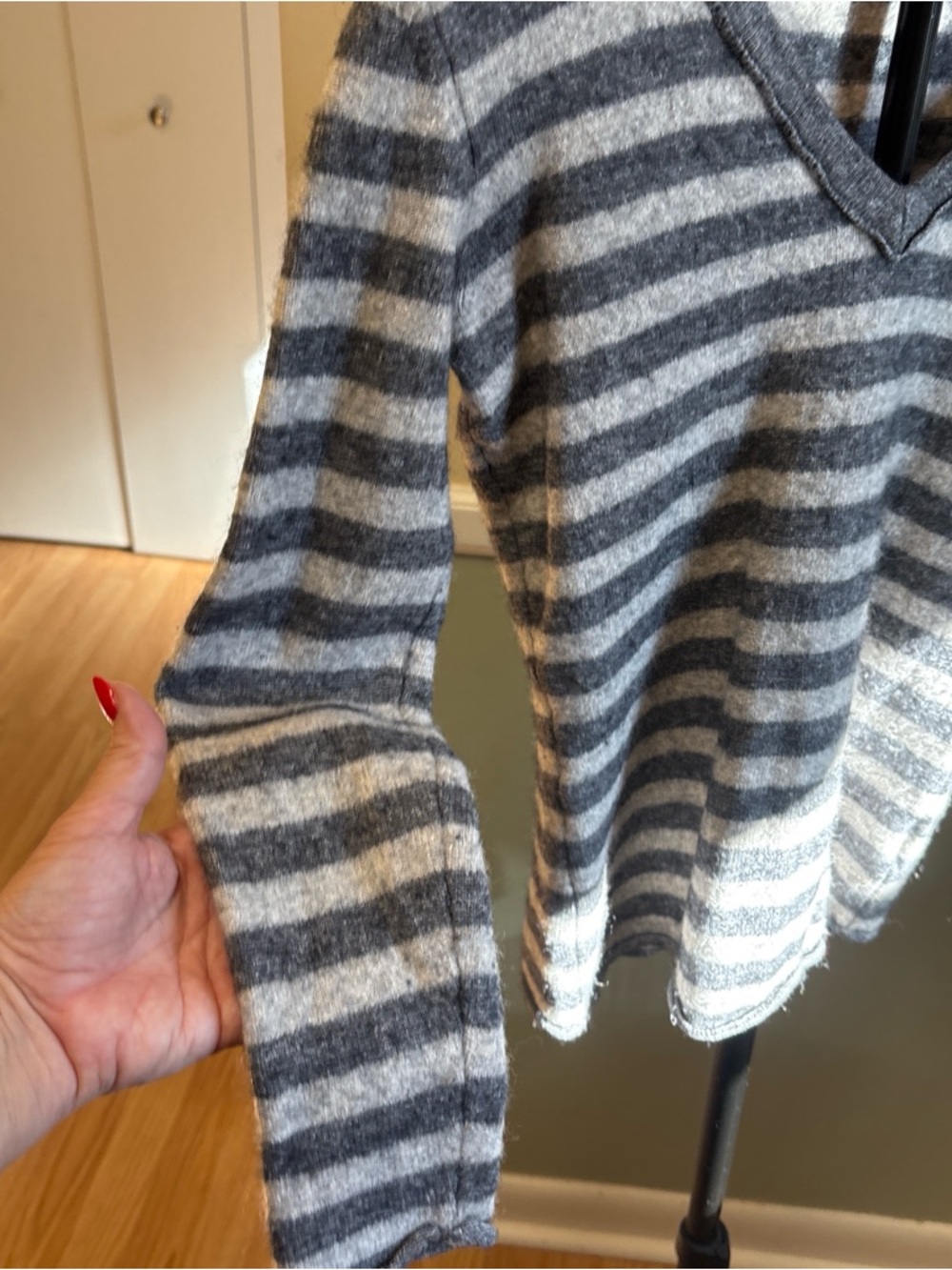 Bitten by Sarah Jessica Parker Striped V-Neck Sweater in Gray & Cream - Picture 2 of 6